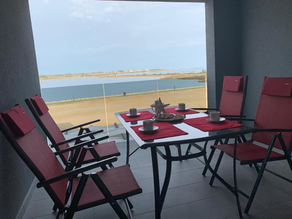 Apartmani Sunside نين المظهر الخارجي الصورة