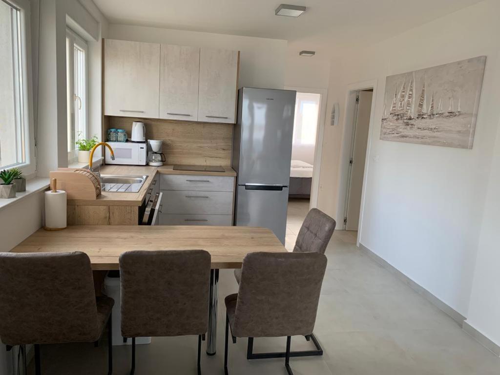 Apartmani Sunside نين المظهر الخارجي الصورة