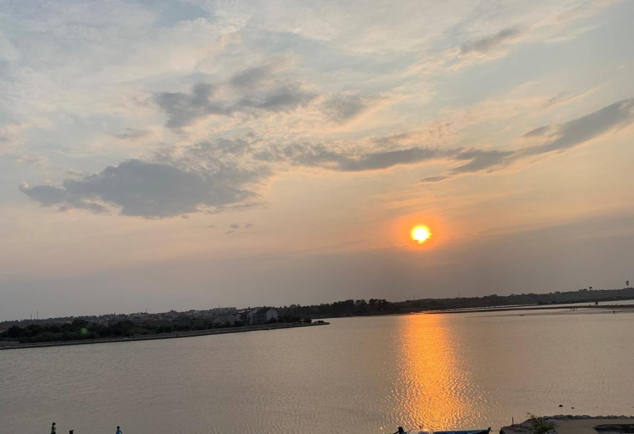 Apartmani Sunside نين المظهر الخارجي الصورة